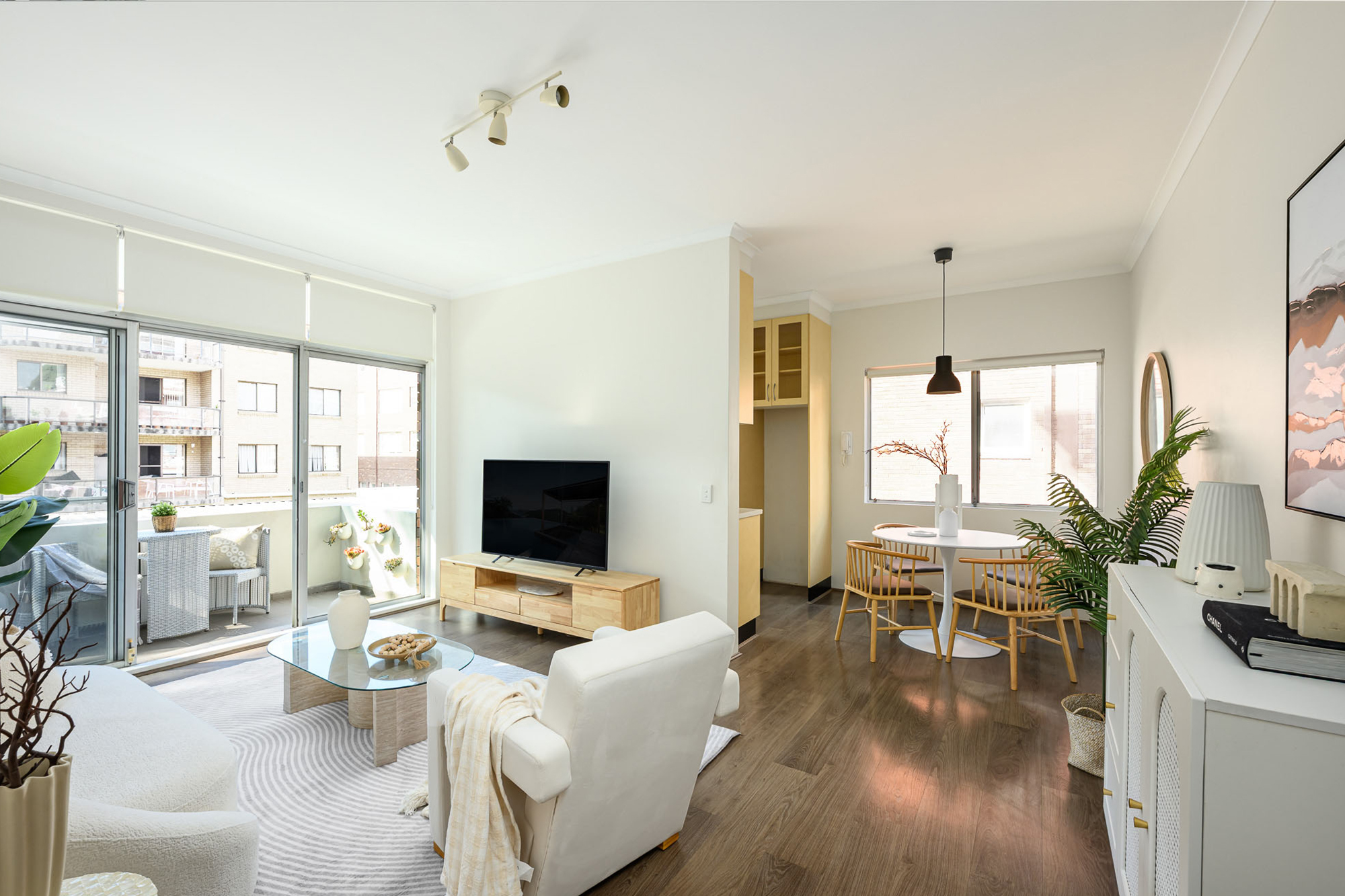 2/14 Crawford Road, Brighton-Le-Sands NSW 2216 - Image 3