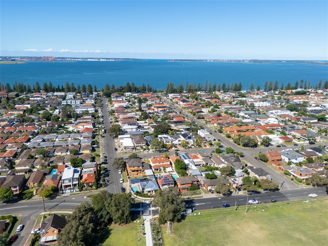 2a Chuter Avenue, Monterey NSW 2217 - Image 4