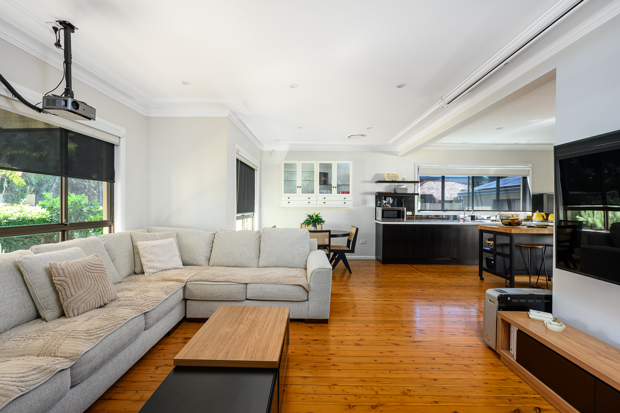 2a Chuter Avenue, Monterey NSW 2217 - Image 6